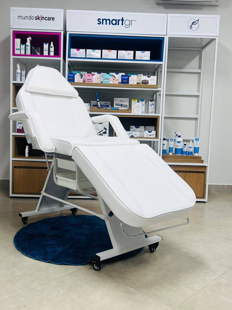 Smart Poltrona Fixa Estética Branca 2 Bandejas Smart GR - Imagem 3